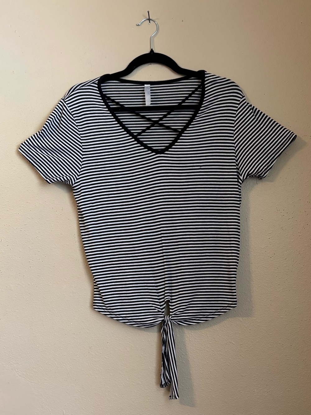 Y2K Sweet Romantic Crisscross V Neck Detail Tie-up Front Top
